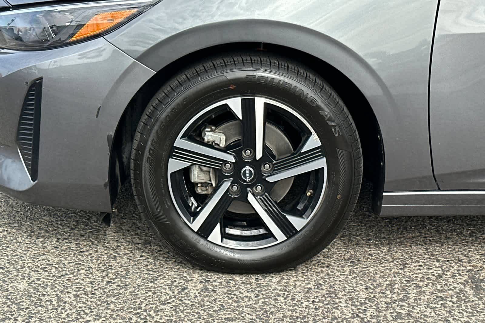 Used 2024 Nissan Sentra SV FWD image 26