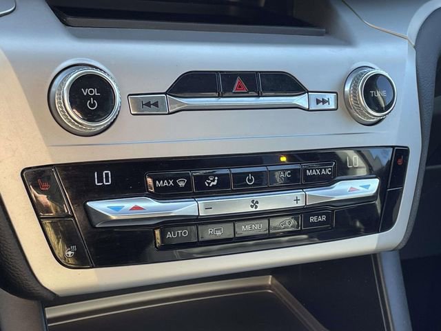 Certified 2021 Ford Explorer XLT w/ Equipment Group 202A RWD image 29