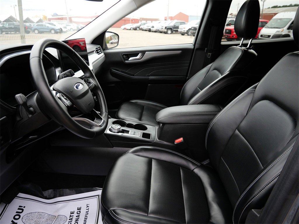 Certified 2024 Ford Escape Platinum image 15