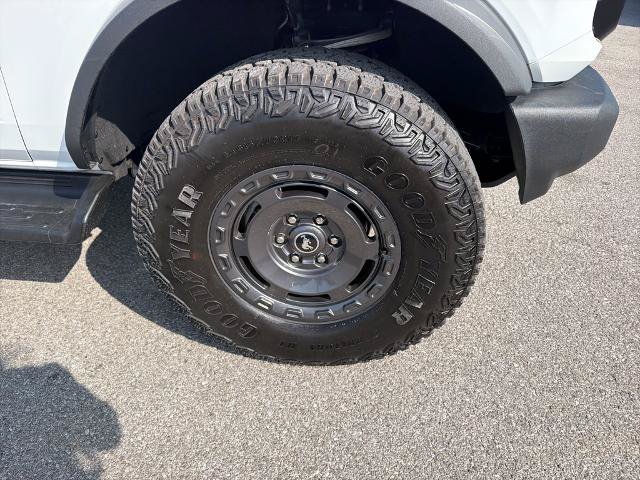 Certified 2025 Ford Bronco Outer Banks w/ Sasquatch Package AWD/4WD image 31