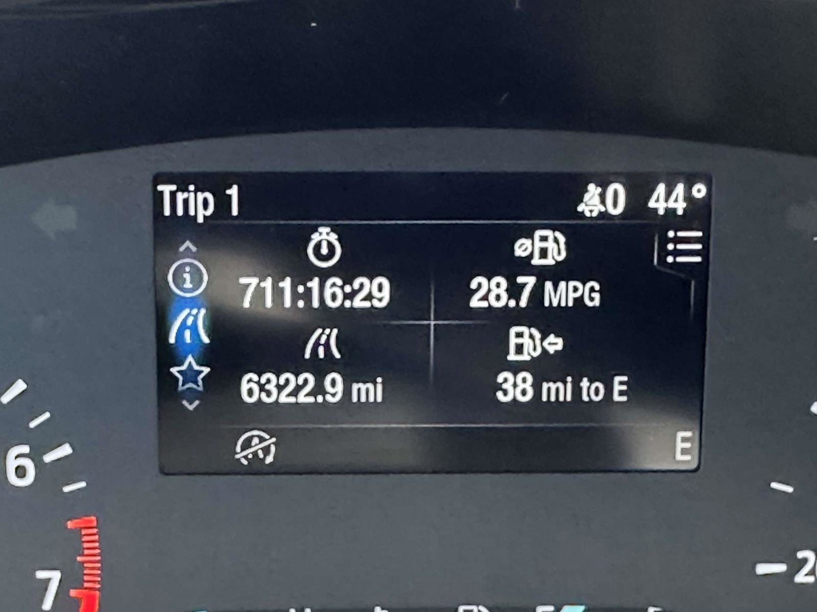 Certified 2022 Ford Escape SE w/ Cold Weather Package image 27