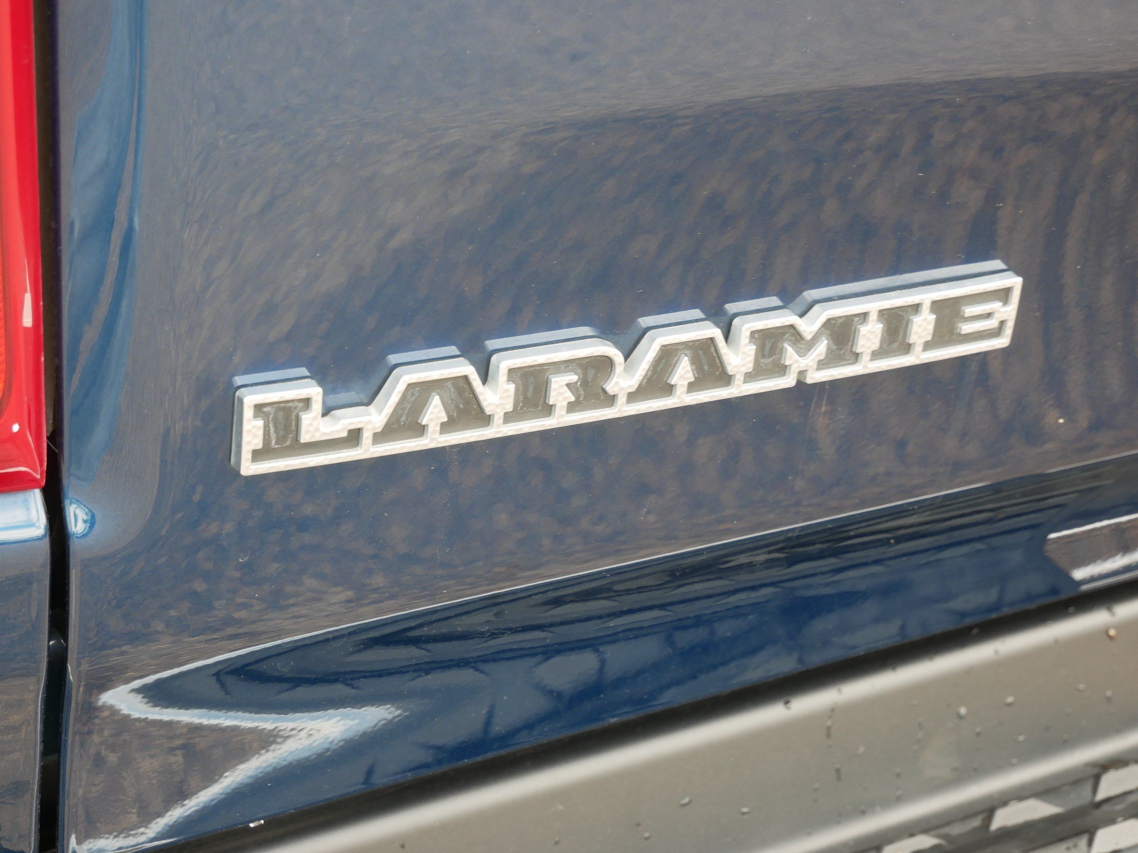 Used 2023 RAM 1500 Laramie AWD/4WD image 18