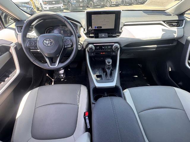 Used 2025 Toyota RAV4 XLE Premium AWD/4WD image 27