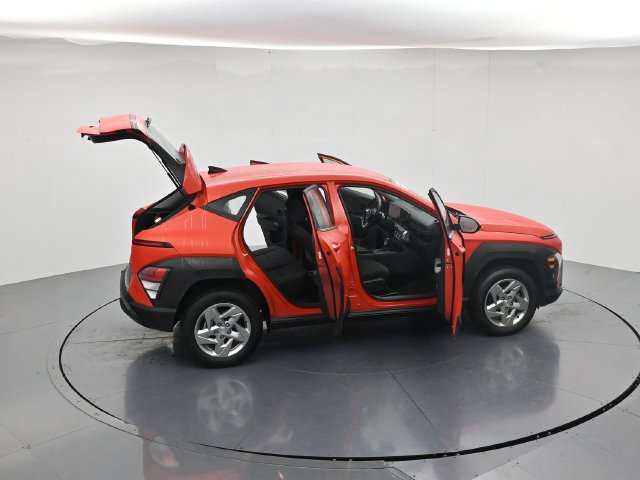 Used 2025 Hyundai Kona SE AWD/4WD image 44