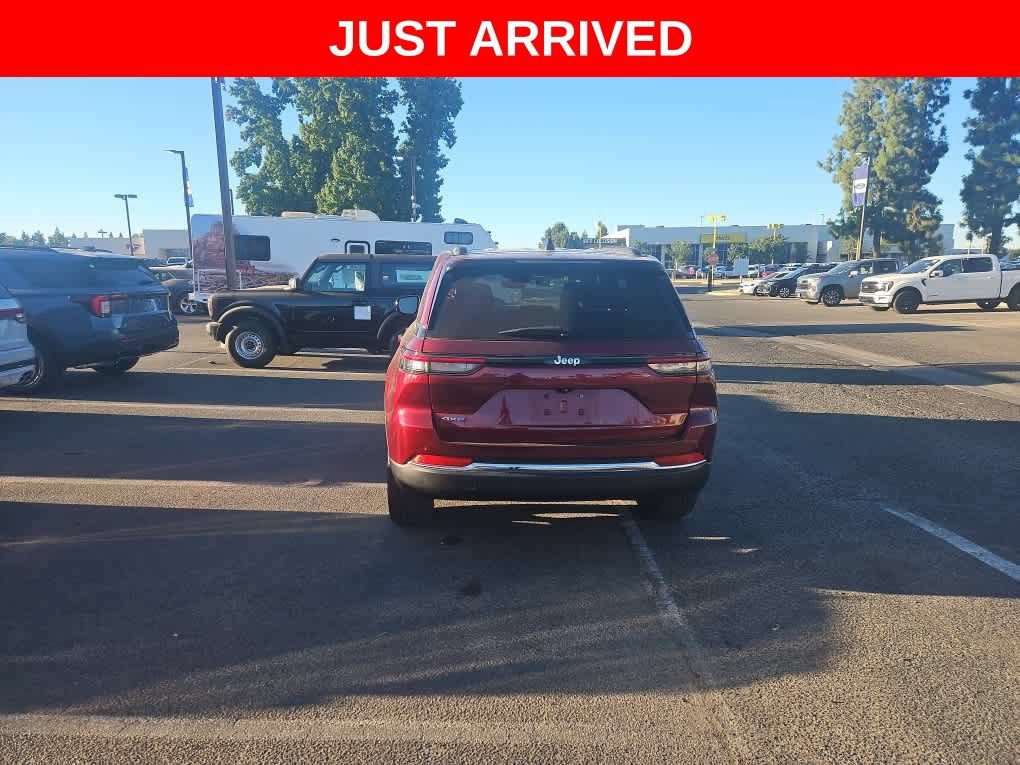 Used 2023 Jeep Grand Cherokee 4WD 4xe w/ Luxury Tech Group II image 6