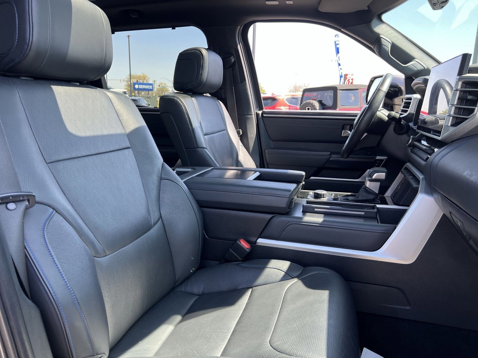 Used 2023 Toyota Tundra Platinum AWD/4WD image 33