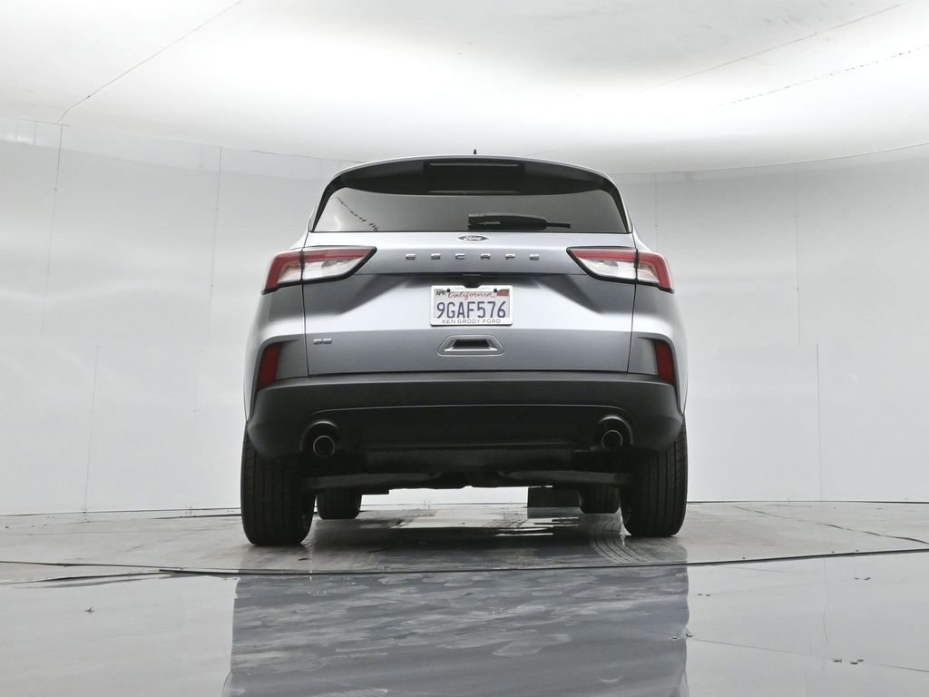 Certified 2022 Ford Escape SE w/ SE Sport Appearance Package image 19