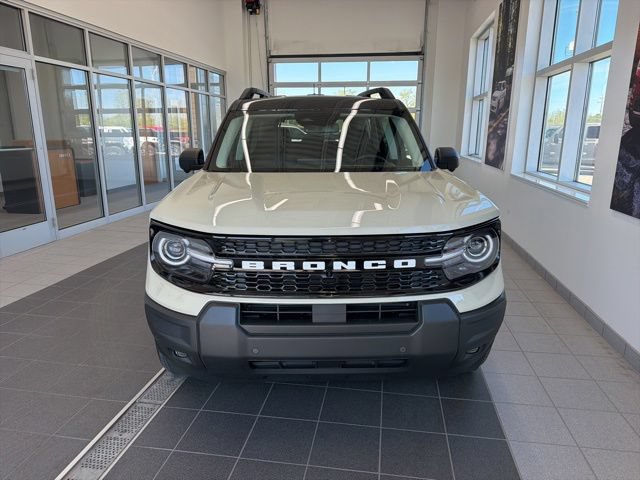Certified 2025 Ford Bronco Sport Outer Banks w/ Outer Banks Tech Package+ AWD/4WD image 2