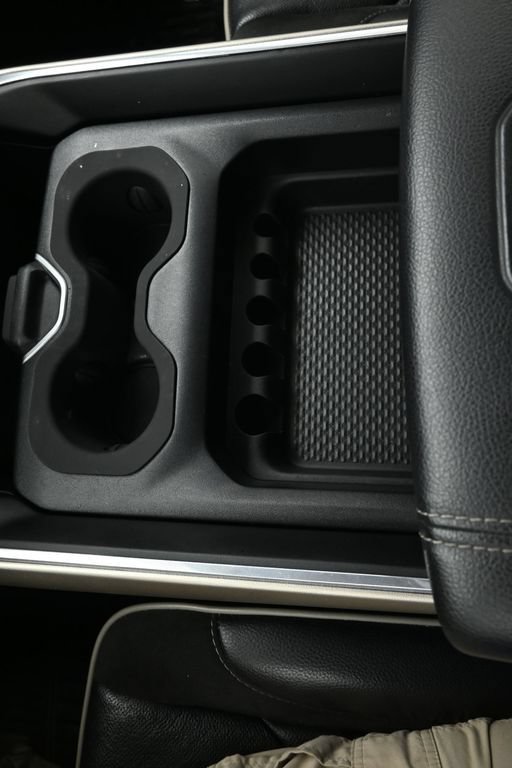 Used 2022 RAM 1500 Laramie AWD/4WD image 40