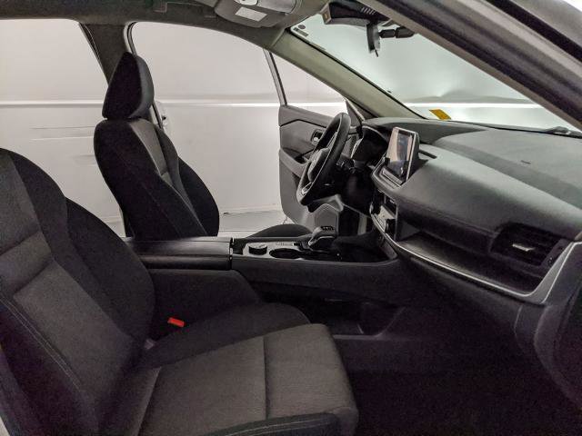 Used 2024 Nissan Rogue SV image 20