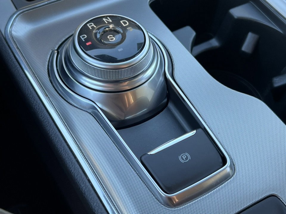 Certified 2022 Ford Edge SEL w/ Convenience Package image 35