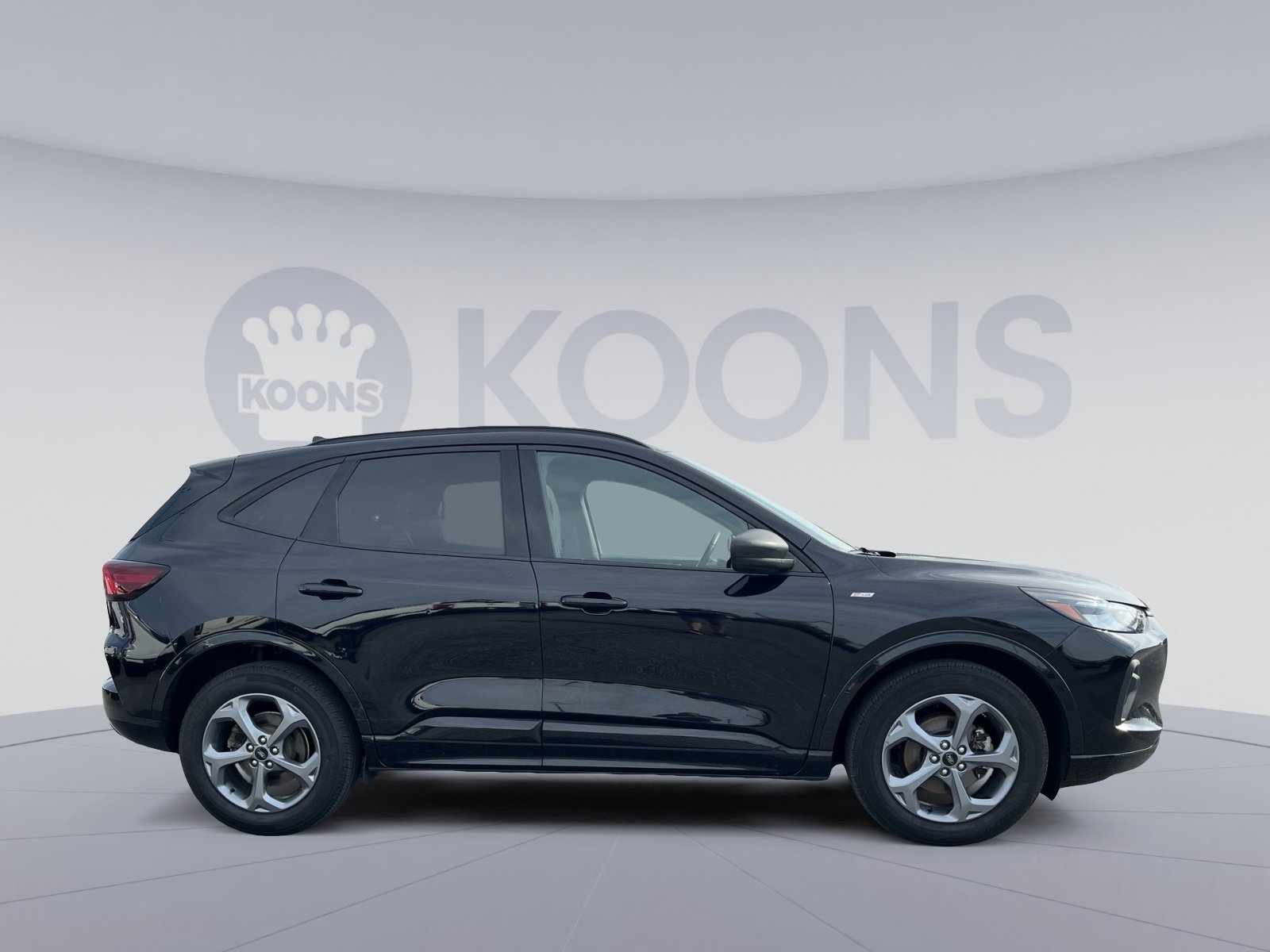 Certified 2023 Ford Escape ST-Line w/ Tech Pack #1 AWD/4WD image 8