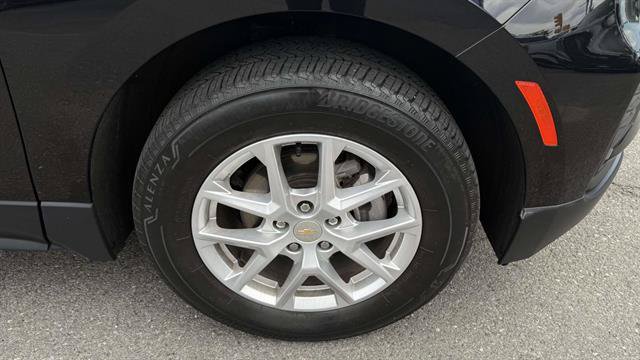 Used 2023 Chevrolet Equinox LS w/ LS Convenience Package AWD/4WD image 35