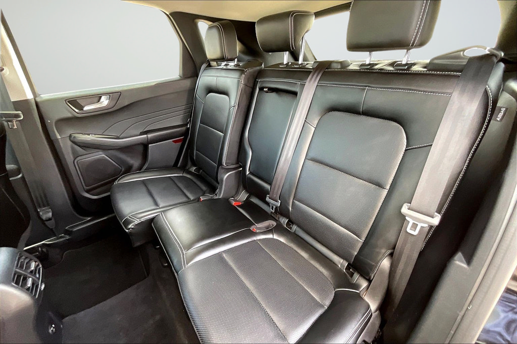 Certified 2022 Ford Escape SEL FWD image 13