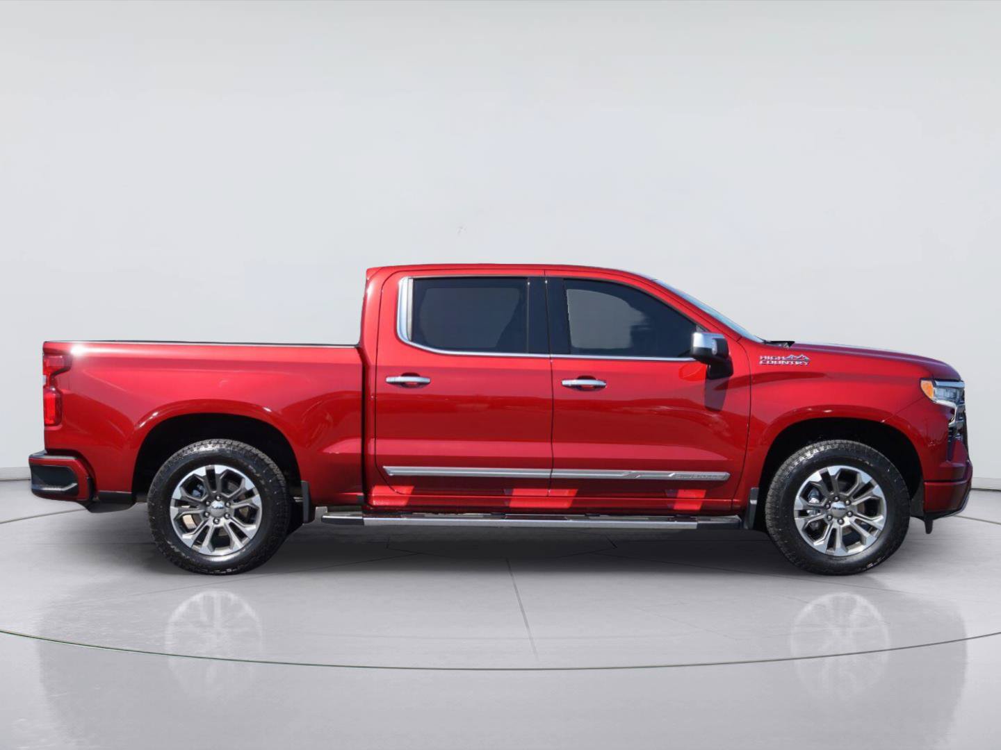 Used 2025 Chevrolet Silverado 1500 High Country AWD/4WD image 5