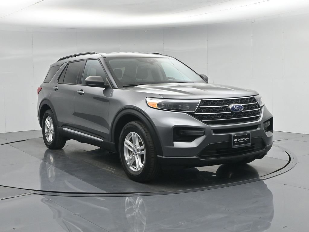 Certified 2023 Ford Explorer XLT image 5