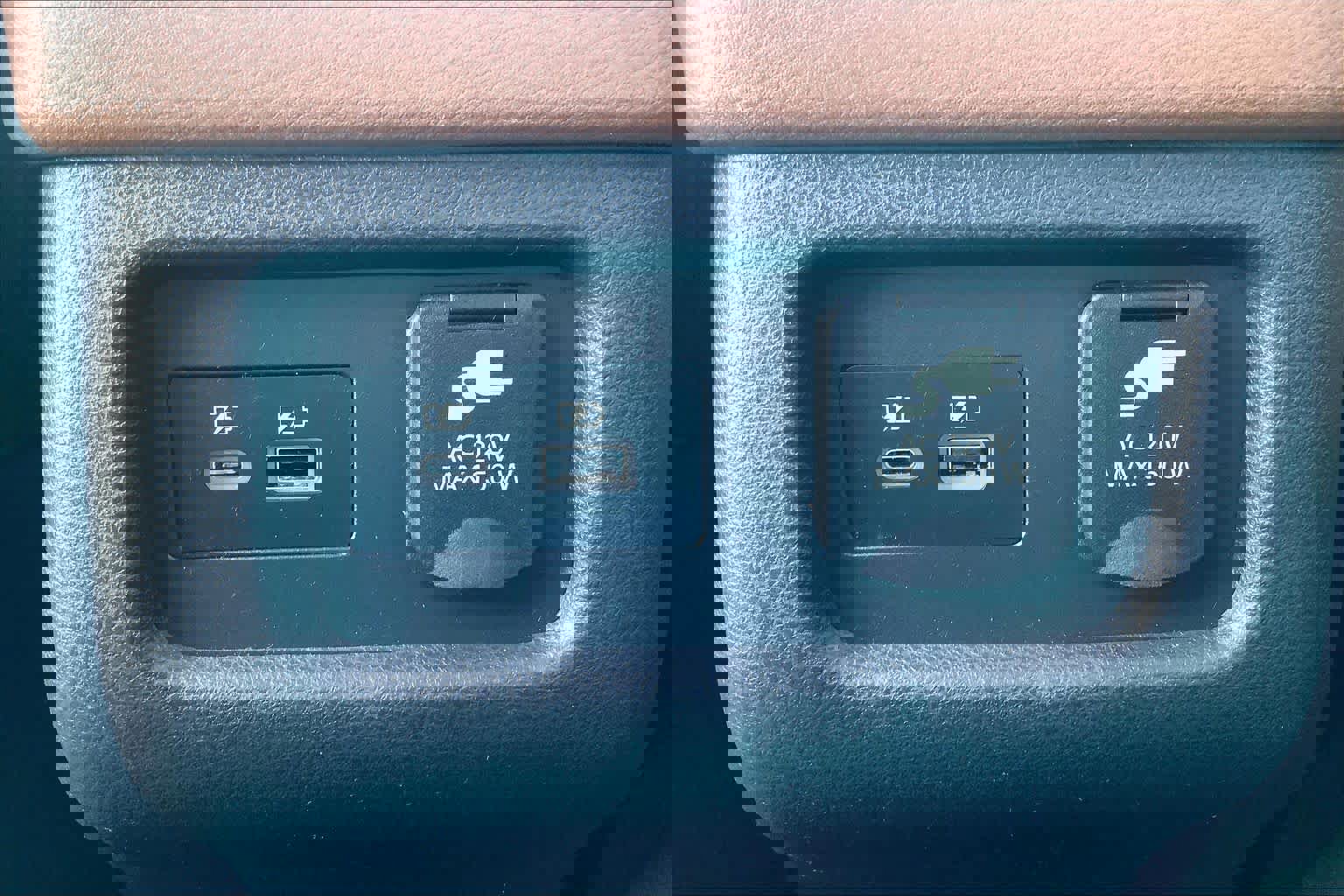 Used 2022 Nissan Pathfinder Platinum w/ Cargo Package image 33