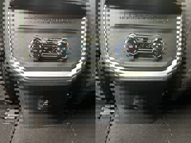 Certified 2025 Ford Expedition Max Active image 15