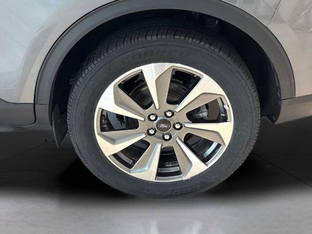 Certified 2024 Ford Escape Platinum AWD/4WD image 36
