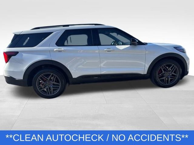 Certified 2025 Ford Explorer ST image 5