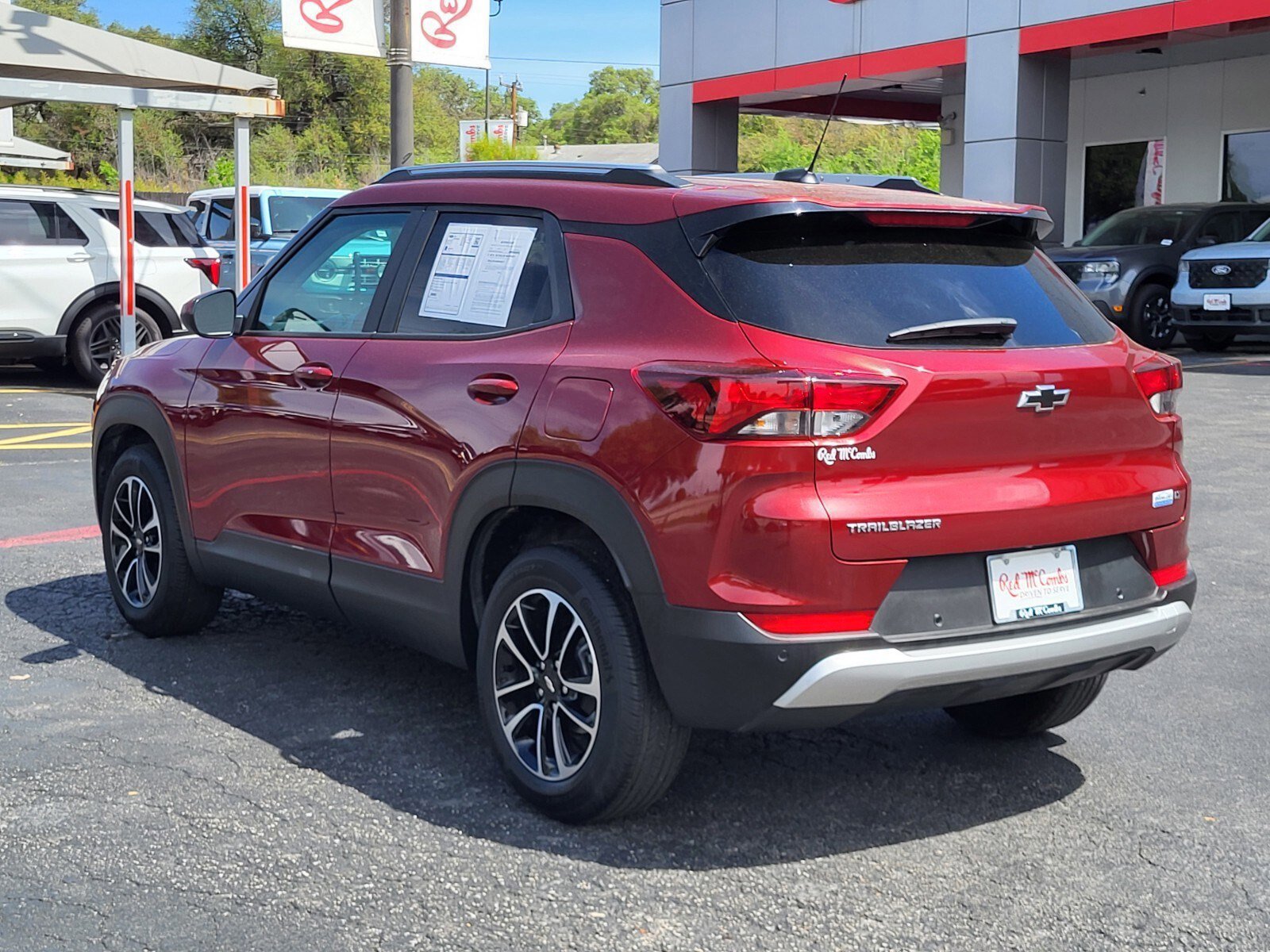 Used 2025 Chevrolet TrailBlazer LT w/ LT Cold Weather Package image 5