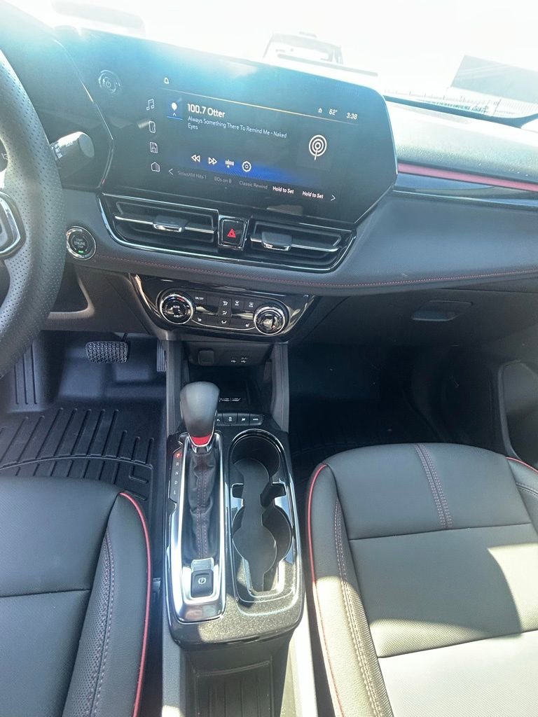 Used 2025 Chevrolet TrailBlazer RS w/ Convenience Package AWD/4WD image 15