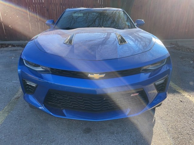 Used 2017 Chevrolet Camaro SS image 3