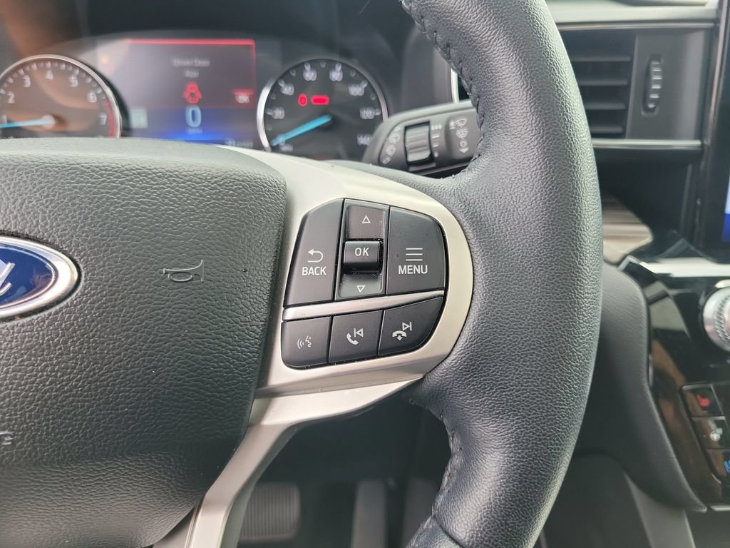 Certified 2024 Ford Explorer Limited w/ Limited Technology Package AWD/4WD image 25