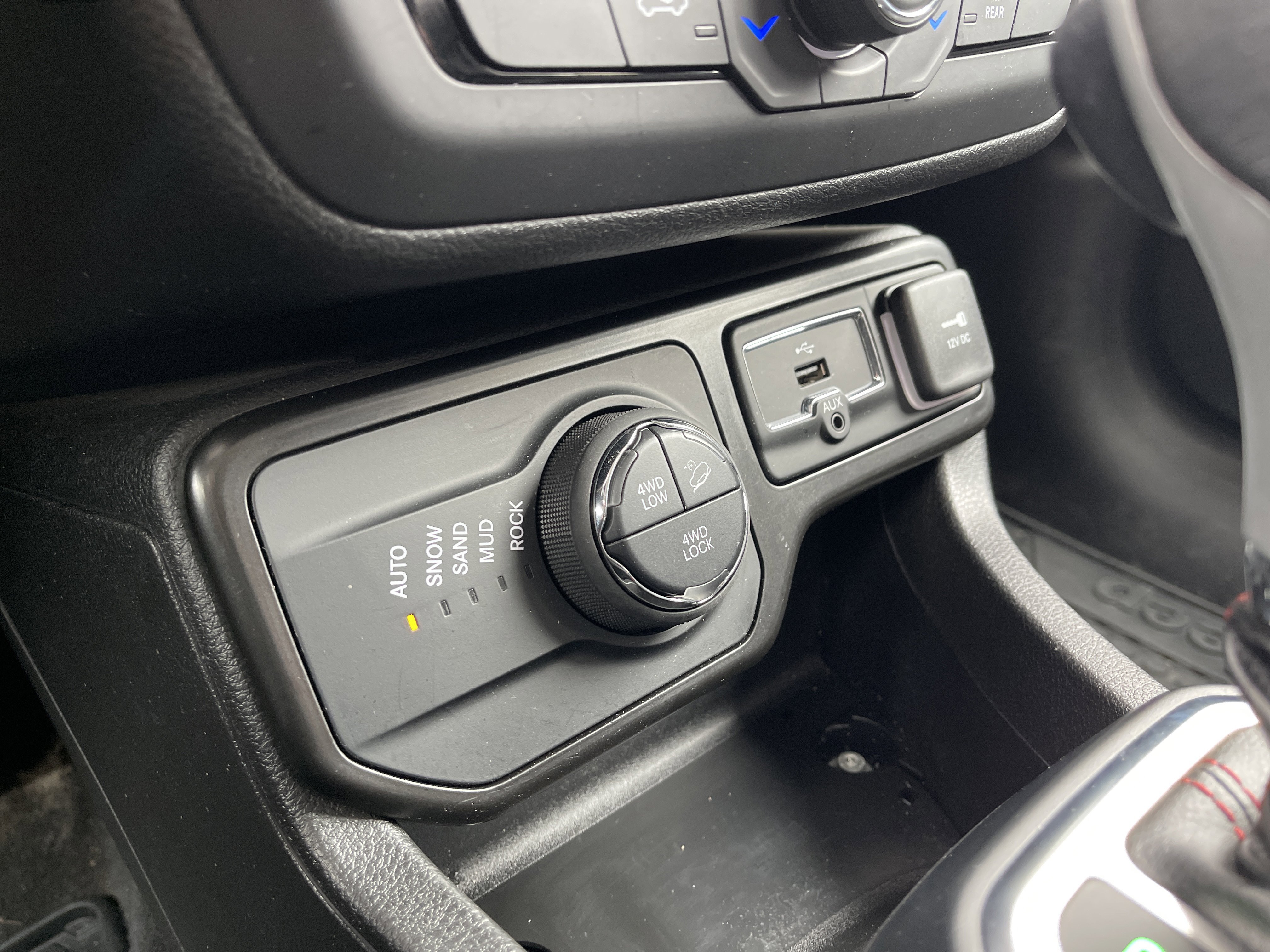 Used 2023 Jeep Renegade Trailhawk w/ Trailer Tow Group image 10