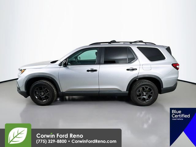 Used 2024 Honda Pilot TrailSport image 3