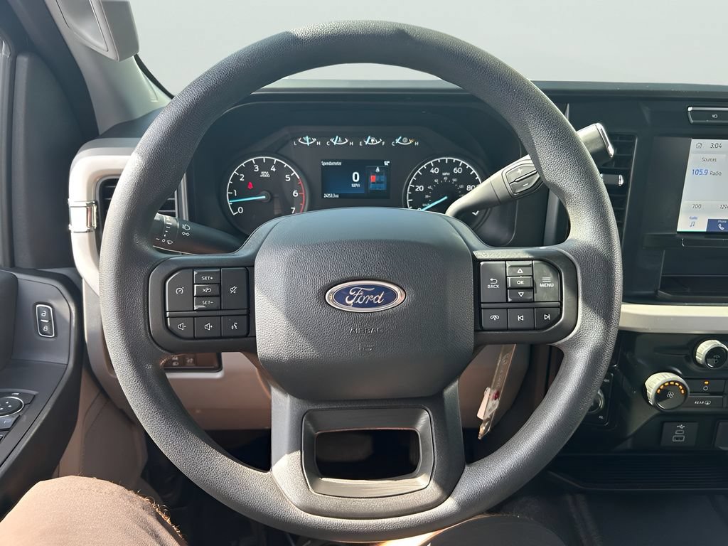 Certified 2023 Ford F250 XL w/ 360-Degree Camera Package AWD/4WD image 15