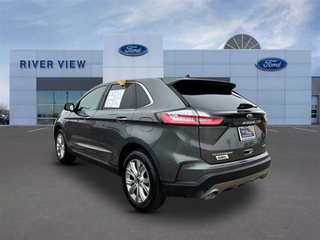 Certified 2022 Ford Edge Titanium image 2