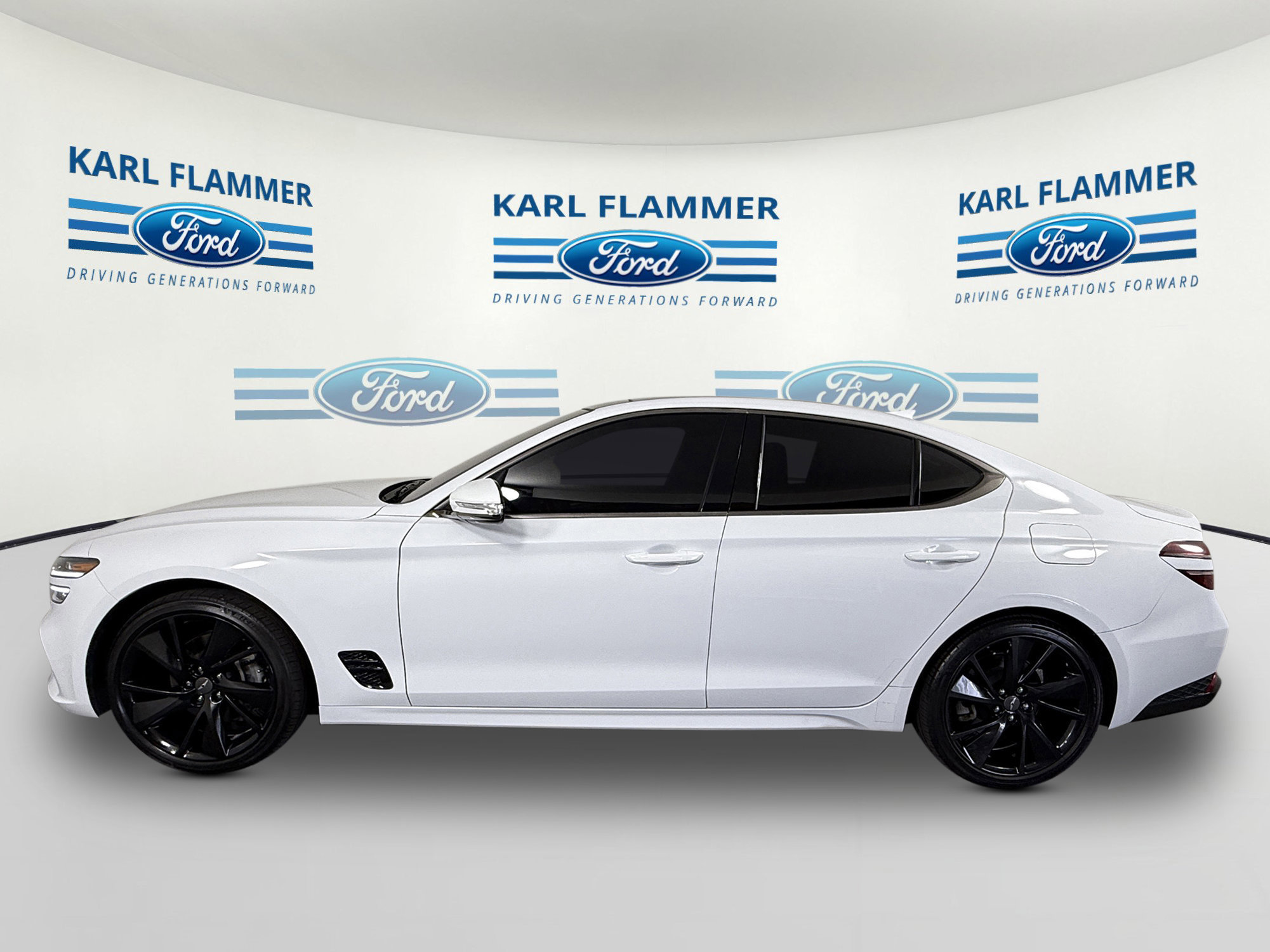 Used 2023 Genesis G70 2.0T w/ Sport Prestige Package image 5