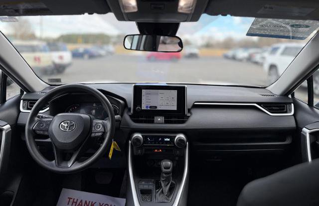 Used 2024 Toyota RAV4 LE image 12
