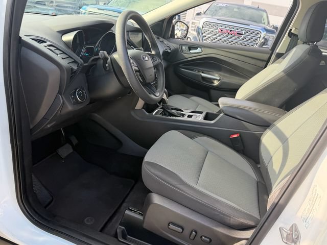 Certified 2019 Ford Escape SE FWD image 10
