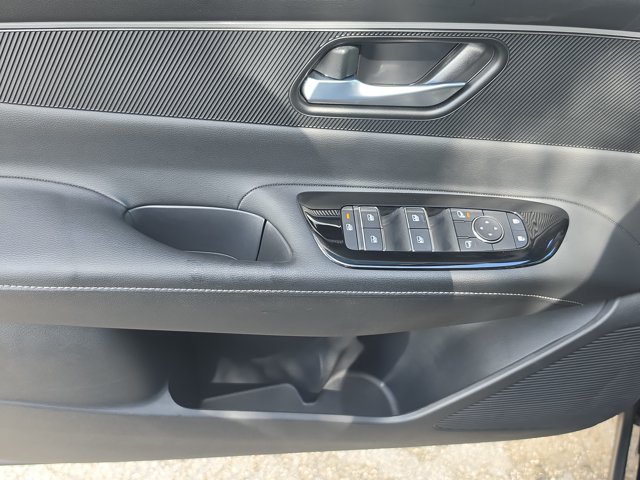 Used 2025 Nissan Murano SV FWD image 20
