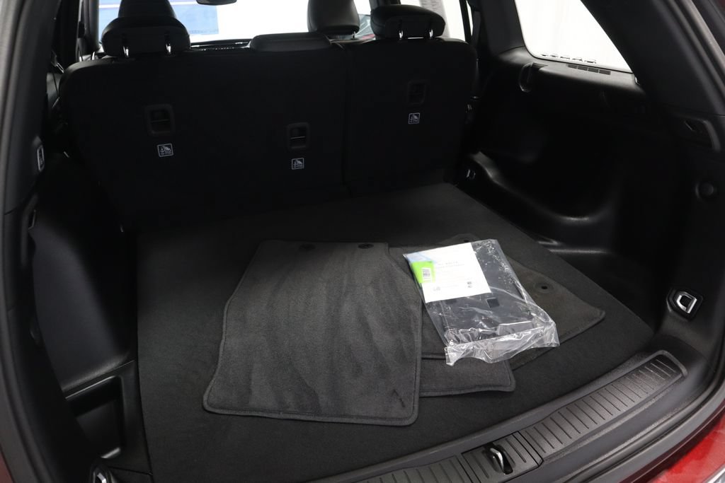 Used 2023 Jeep Grand Cherokee Altitude AWD/4WD image 15