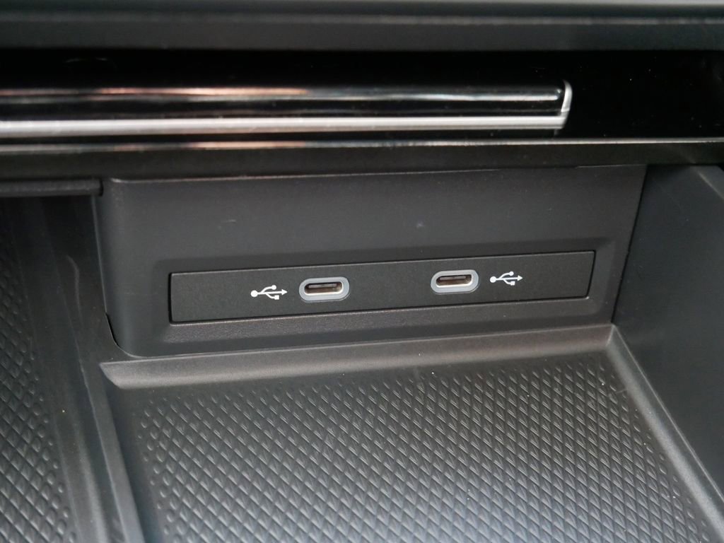 Used 2024 Volkswagen Atlas SEL Premium R-Line AWD/4WD image 26