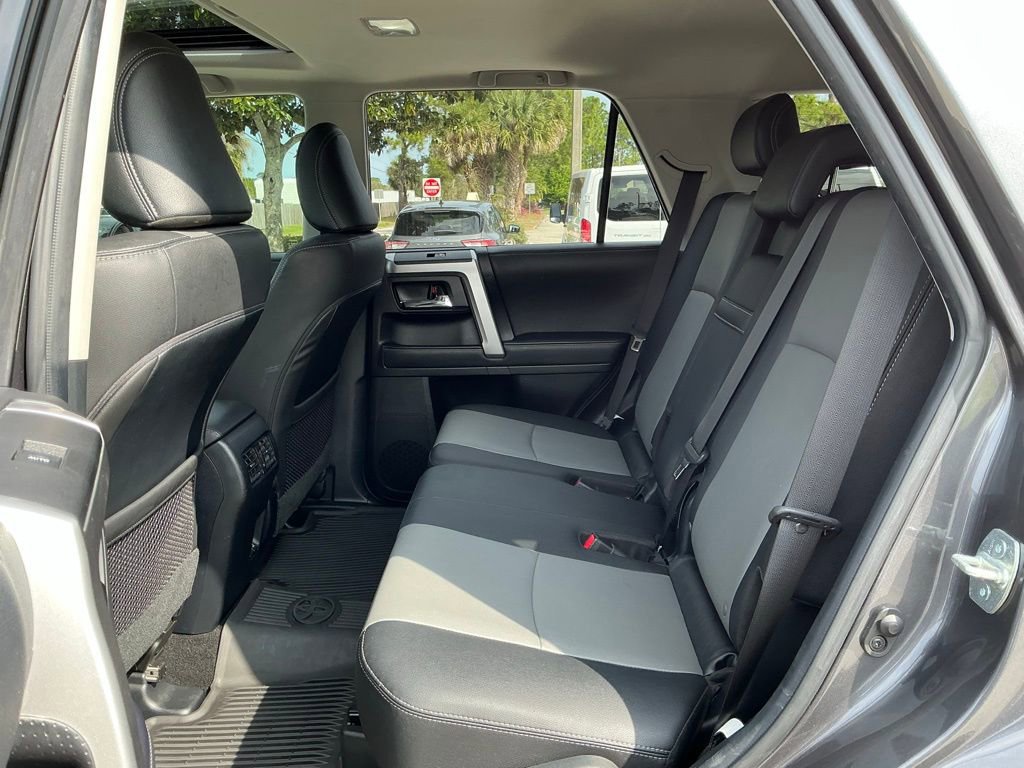 Used 2022 Toyota 4Runner SR5 Premium w/ Moonroof Package image 25