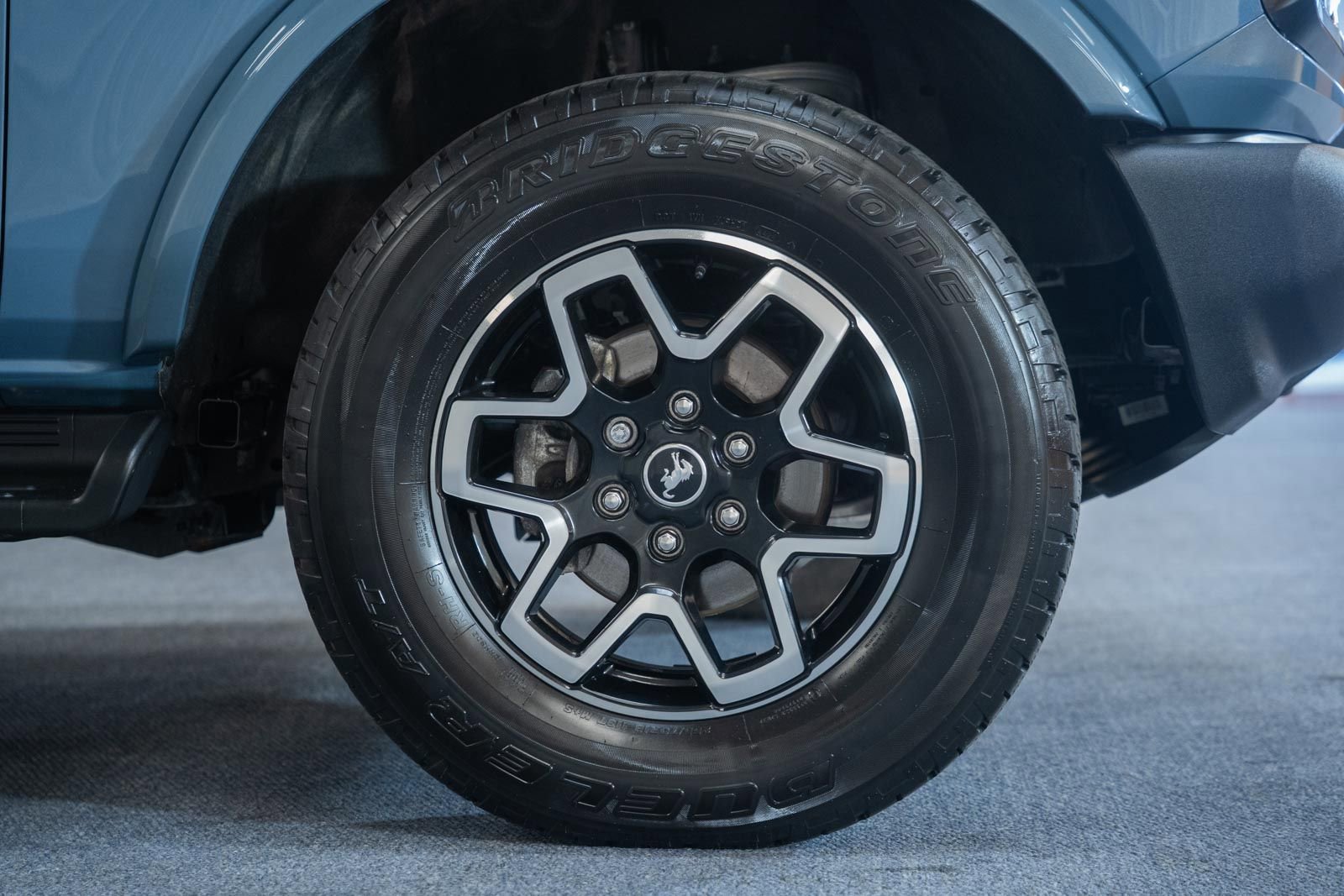 Certified 2025 Ford Bronco Outer Banks AWD/4WD image 18