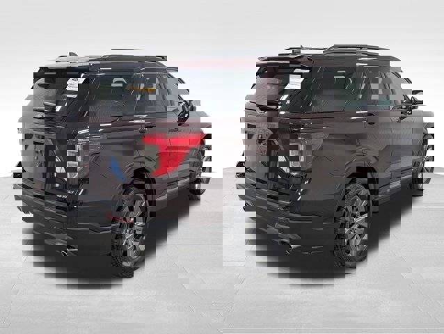 Certified 2023 Ford Explorer XLT w/ Equipment Group 202A image 2