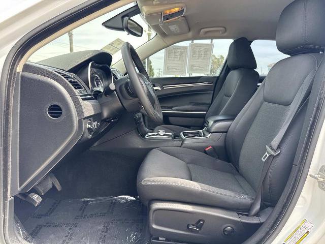 Used 2023 Chrysler 300 Touring image 21