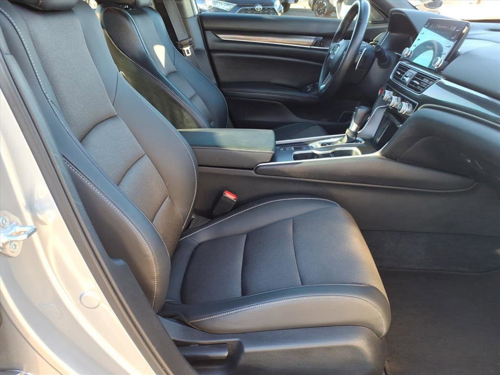Used 2022 Honda Accord Sport image 11
