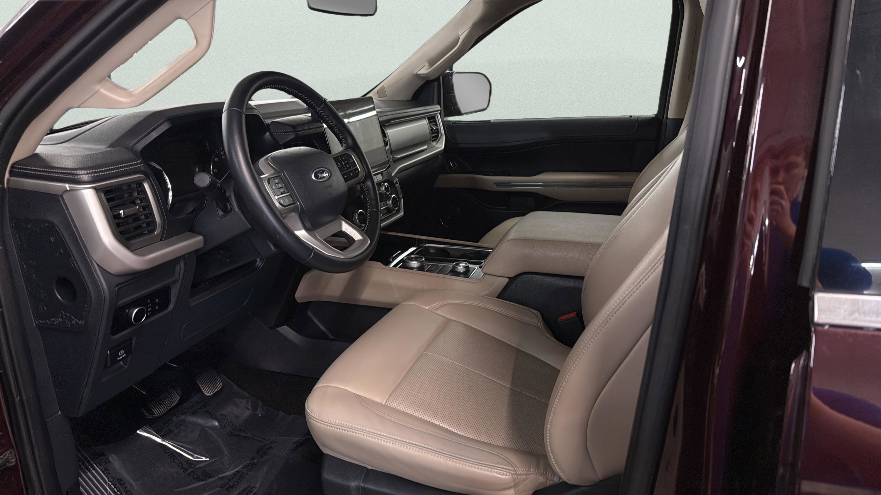 Certified 2023 Ford Expedition XLT AWD/4WD image 10