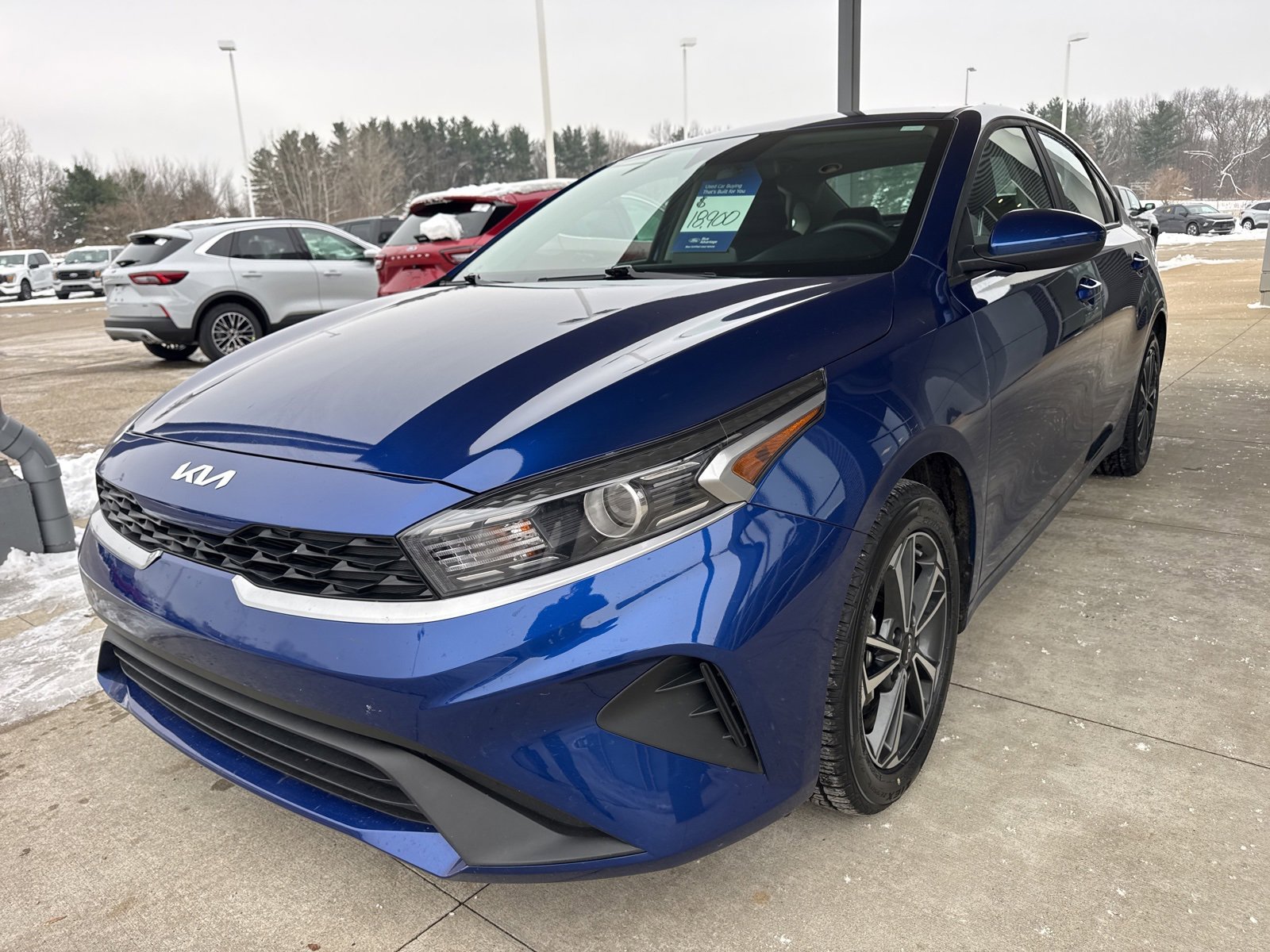 Used 2024 Kia Forte LXS image 3