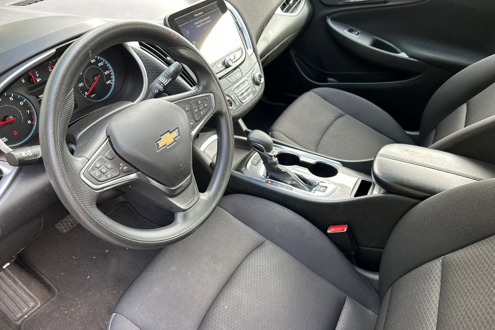 Used 2024 Chevrolet Malibu LT FWD image 6