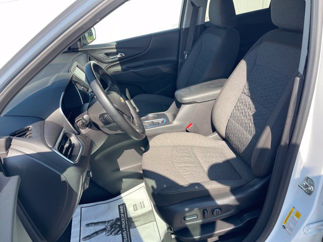 Used 2024 Chevrolet Equinox LT AWD/4WD image 16