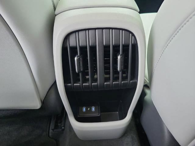 Used 2024 Hyundai Kona Limited image 12