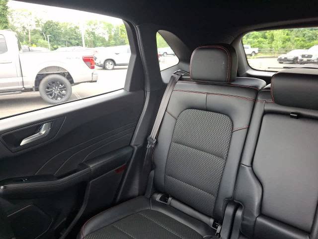 Certified 2026 Ford Escape ST-Line AWD/4WD image 12