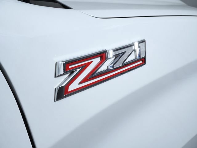 Used 2022 Chevrolet Silverado 1500 Custom Trail Boss w/ LPO, Dark Essentials Package image 9